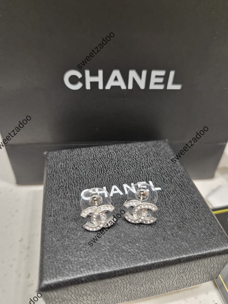 샤넬 귀걸이