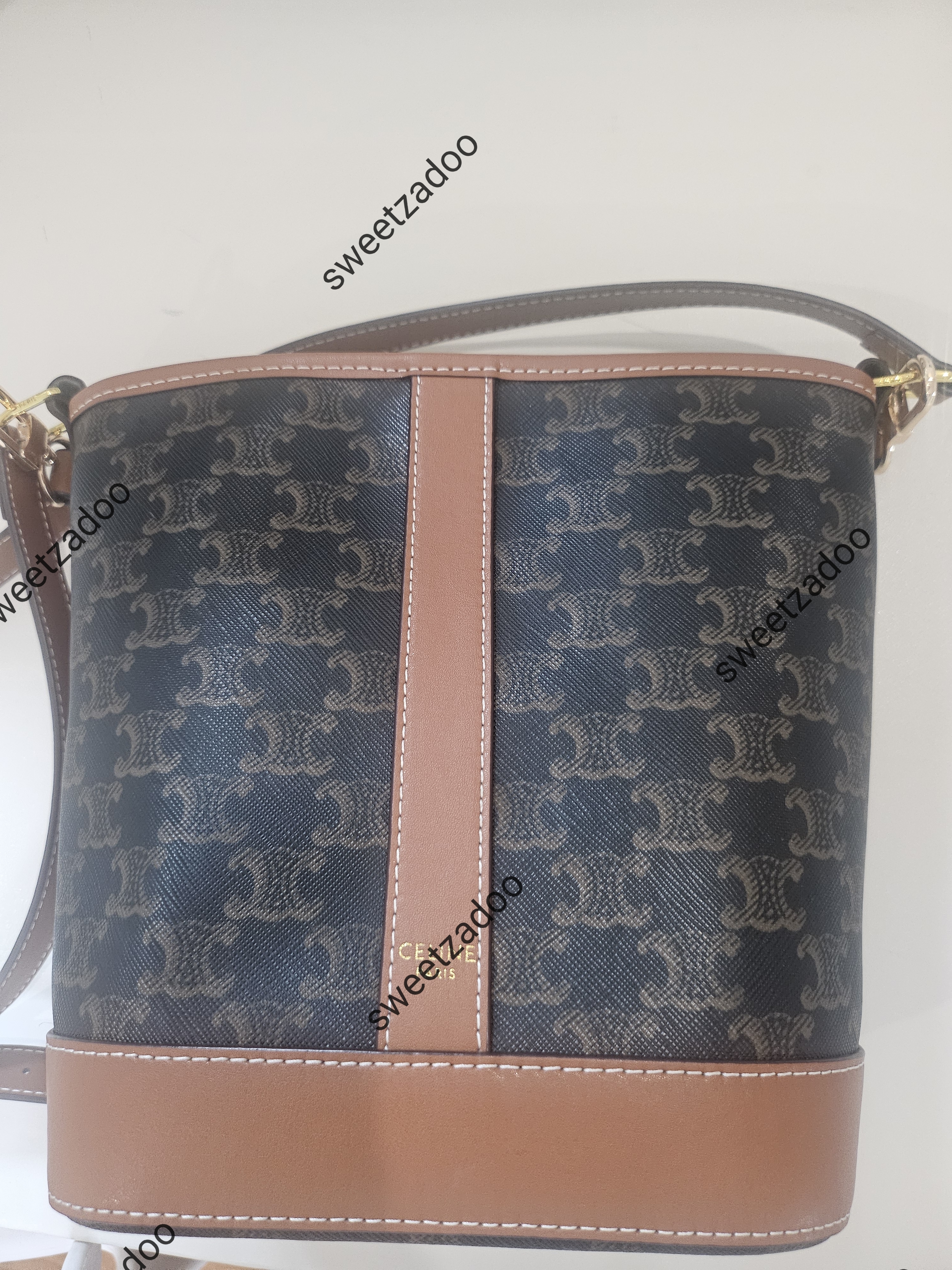 셀린느 트리오페 버킷, 프라다 복조리, 고야드지갑