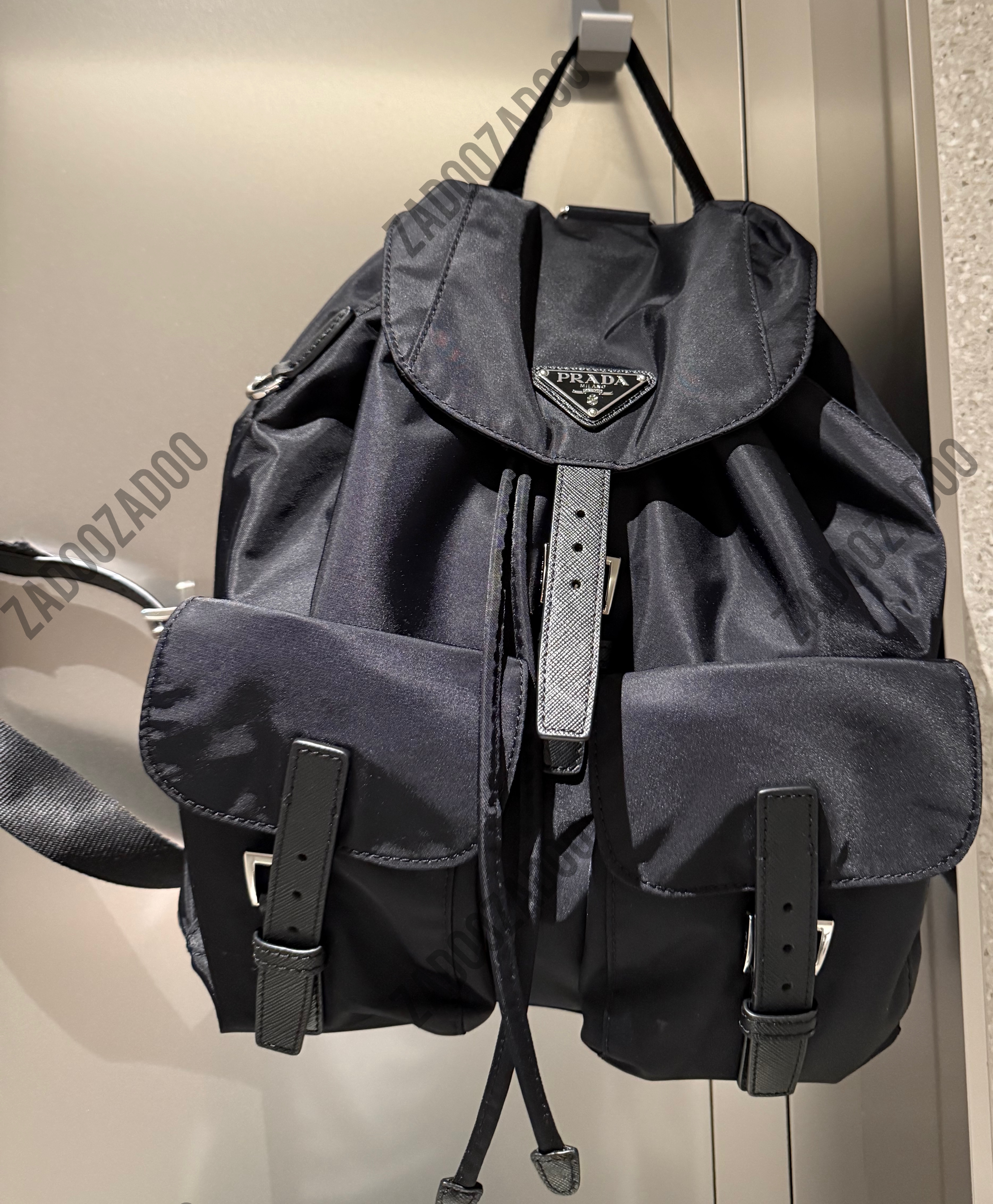 프라다 백팩