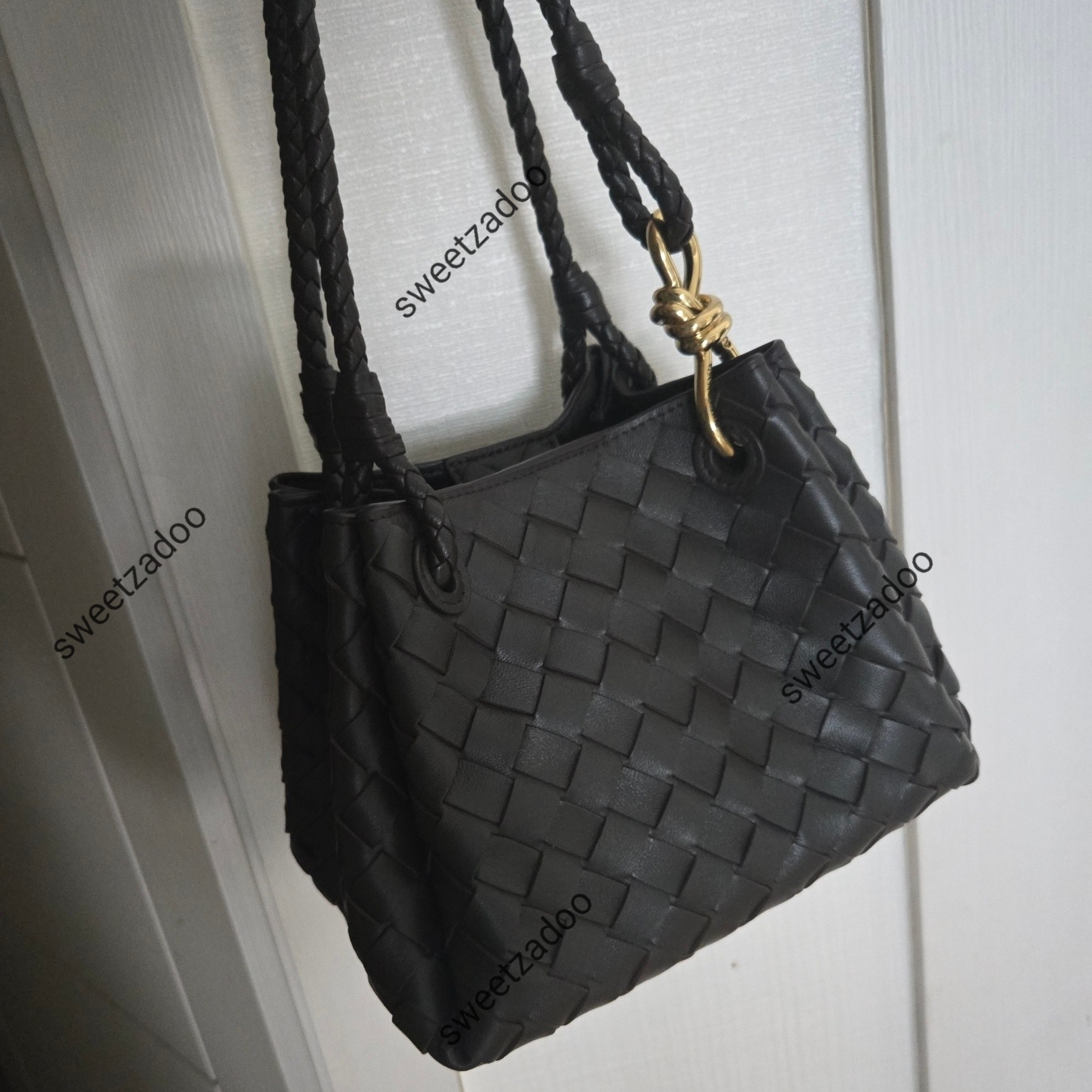 보테가베네타 패러슈트